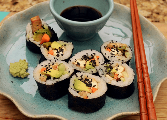 Vegan Sushi Rolls with Asparagus and Tofu (bean curd)