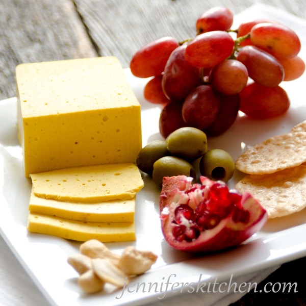 Cheese-and-Crackers-Platter
