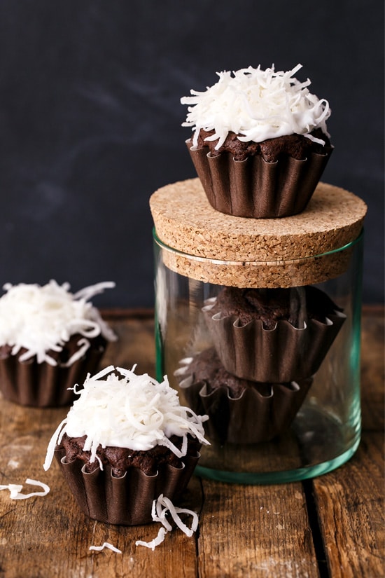 vegan-coconut-cupcakes