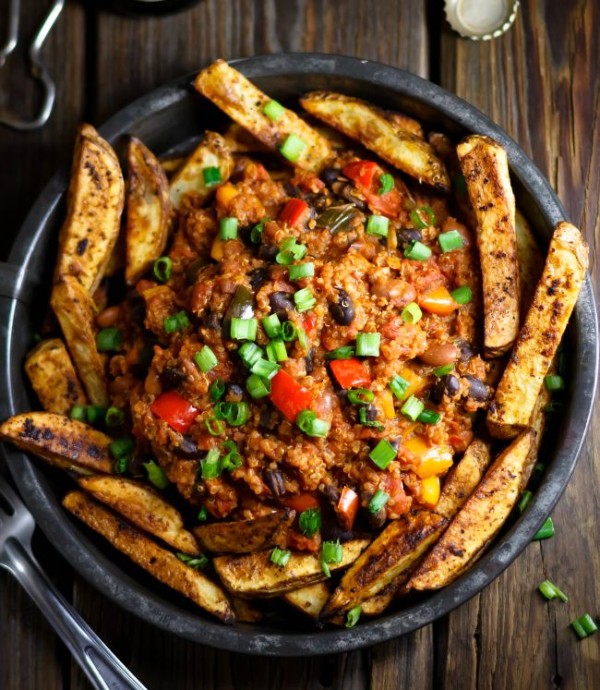 vegan quinoa chili_fries