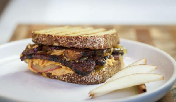 vegan_grilled_cheese_pear_recipe_pic