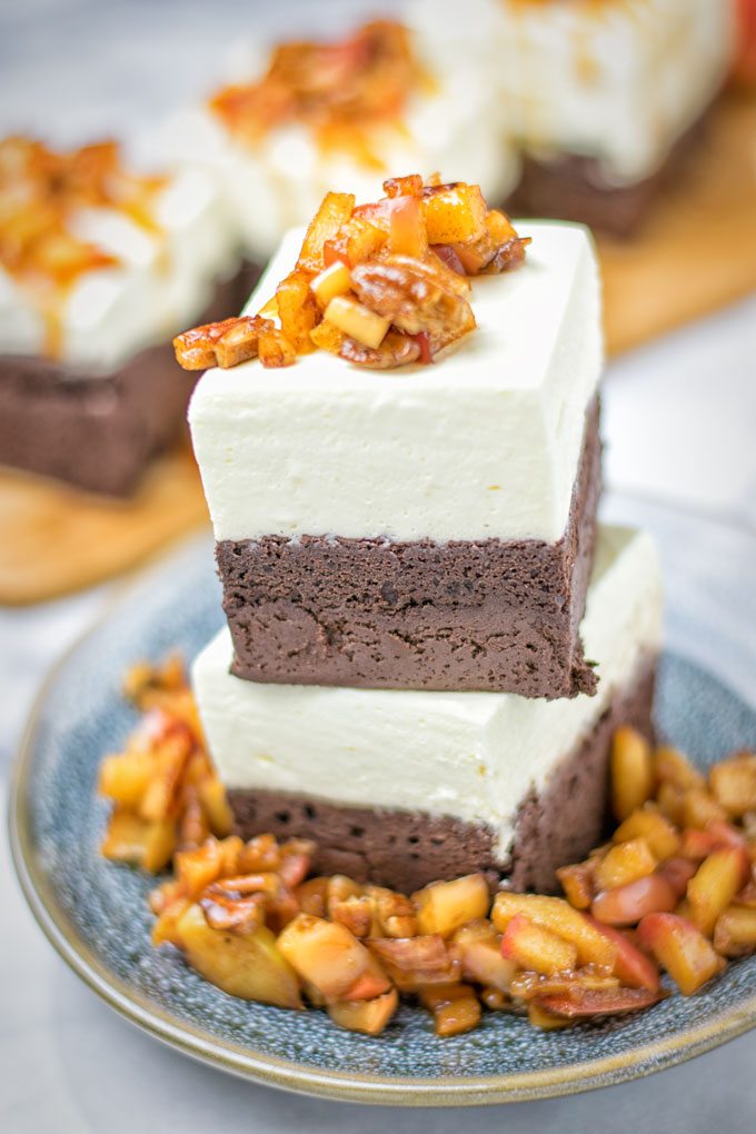 CHEESECAKE BROWNIES WITH CARAMEL APPLES